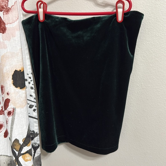 Women’s Chiquease Lapel Neck Single Button Green Velvet Blazer & Skirt Set. Sz M - Picture 12 of 16